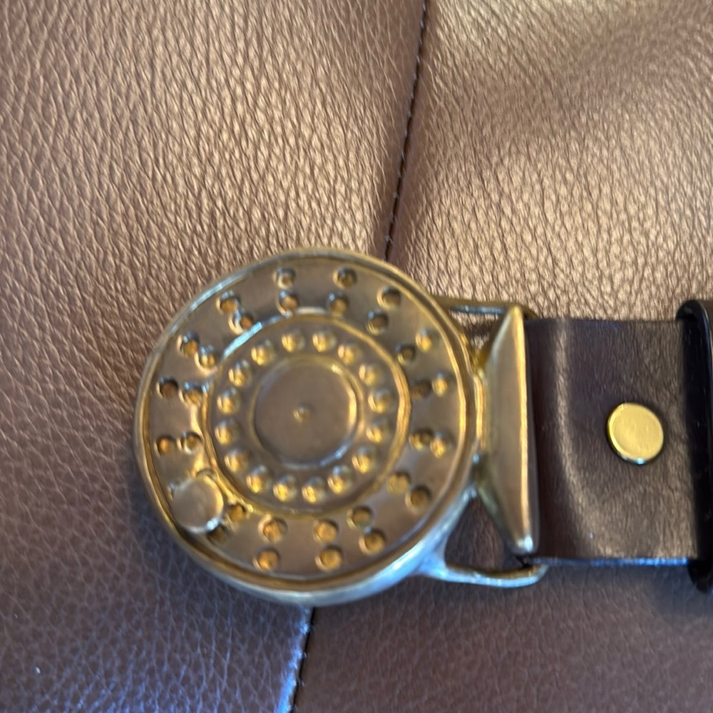 Vineyard Vines Made in USA 34” leather belt with copper fly reel belt buckle